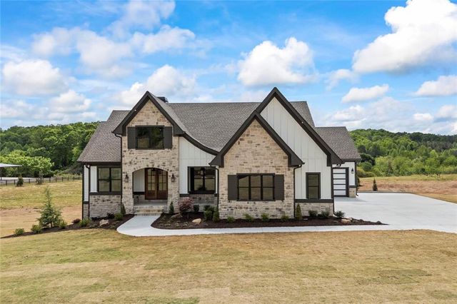 810 North Hampton, Monroe, GA 30656