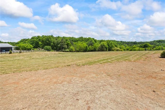 810 North Hampton, Monroe, GA 30656