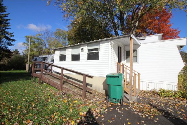 2880 Macedon Center Rd Road, Palmyra, NY 14522