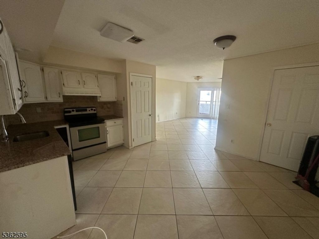 41 Wilson Avenue Jfd, Newark City, NJ 07105 — photo 3