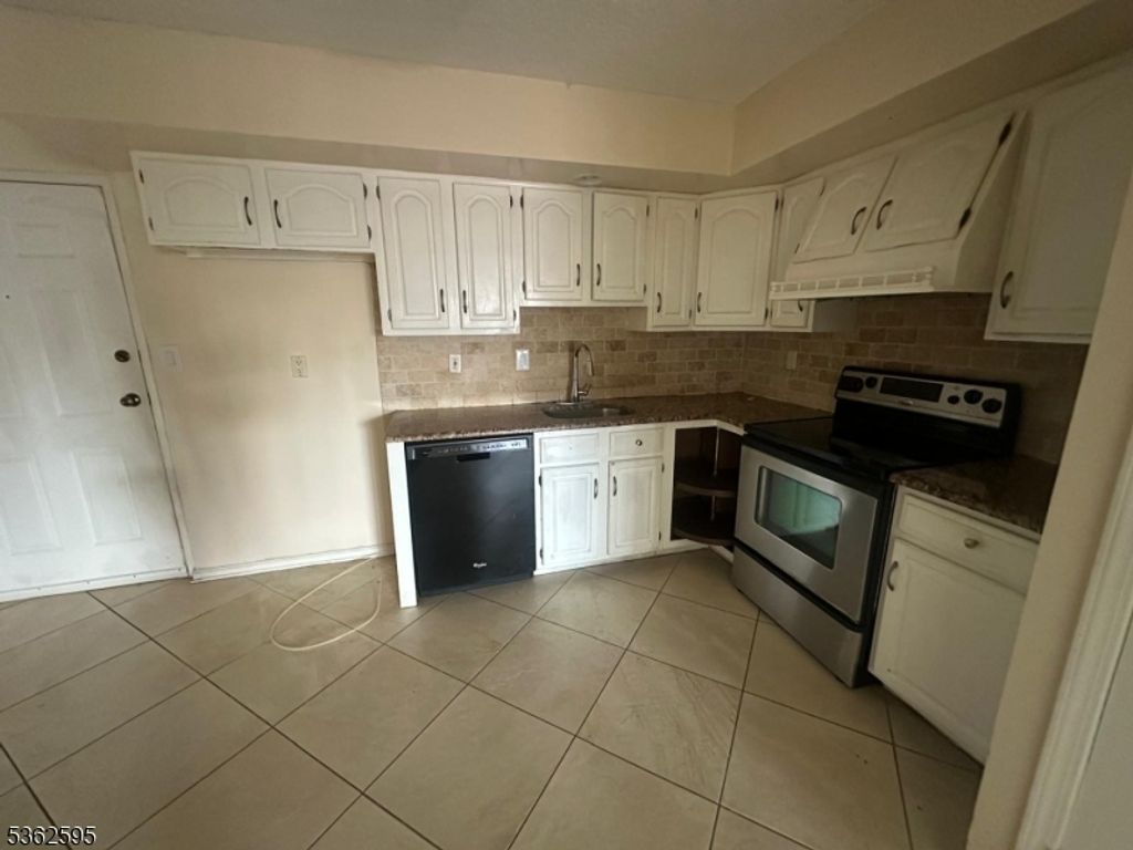41 Wilson Avenue Jfd, Newark City, NJ 07105 — photo 4