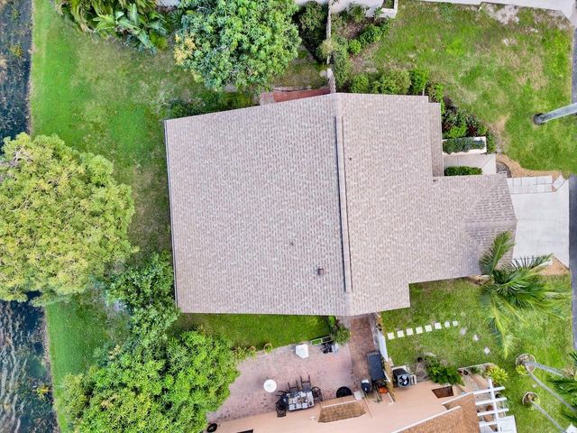 32 Buxton Lane, Boynton Beach, FL 33426