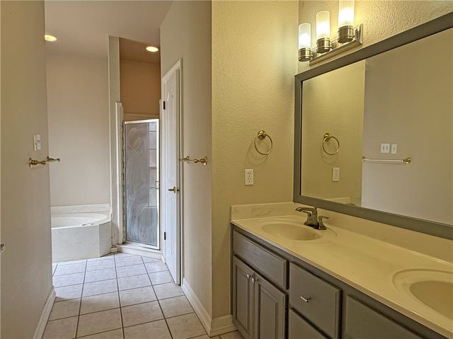 7810 Damsel St, Corpus Christi, TX 78413