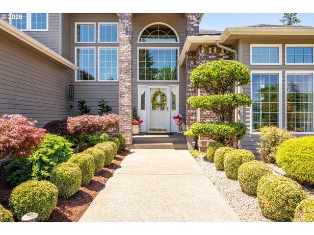 95 BANYON Dr, Kelso, WA 98626
