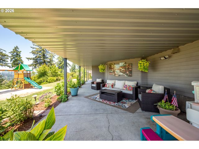 95 BANYON Dr, Kelso, WA 98626