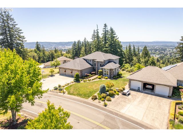 95 BANYON Dr, Kelso, WA 98626