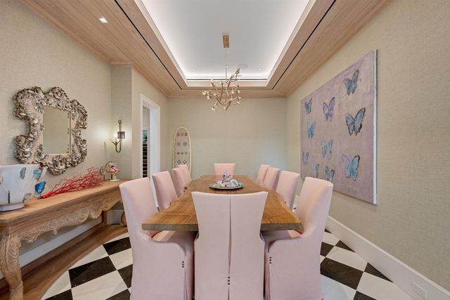 218 Brazilian Avenue, Palm Beach, FL 33480