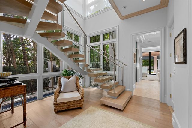 218 Brazilian Avenue, Palm Beach, FL 33480