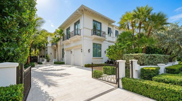 218 Brazilian Avenue, Palm Beach, FL 33480