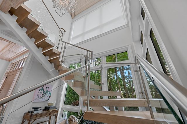 218 Brazilian Avenue, Palm Beach, FL 33480