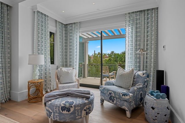 218 Brazilian Avenue, Palm Beach, FL 33480