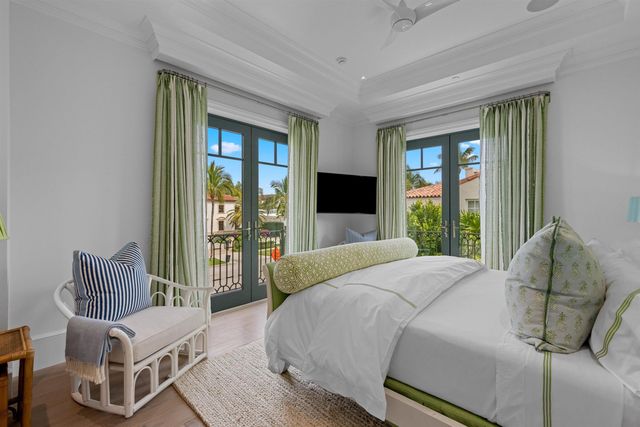 218 Brazilian Avenue, Palm Beach, FL 33480