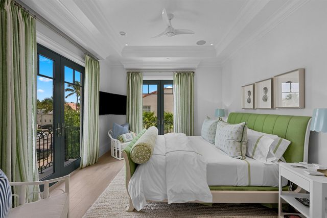 218 Brazilian Avenue, Palm Beach, FL 33480