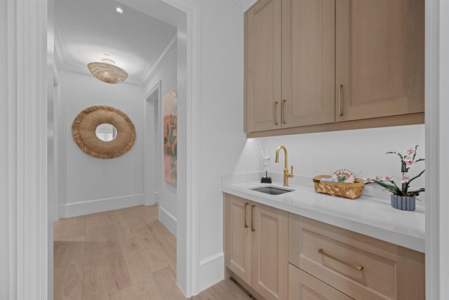 218 Brazilian Avenue, Palm Beach, FL 33480