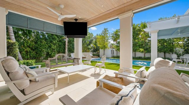 218 Brazilian Avenue, Palm Beach, FL 33480