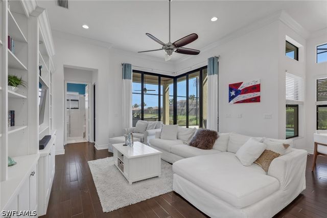 3323 Atlantic CIR, Naples, FL 34119