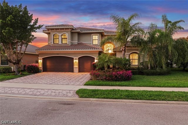 3323 Atlantic CIR, Naples, FL 34119