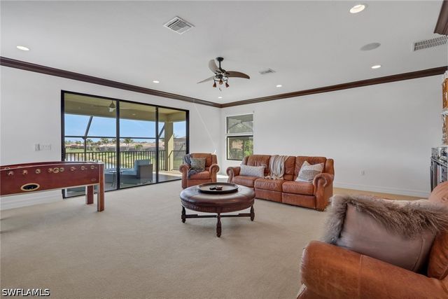 3323 Atlantic CIR, Naples, FL 34119