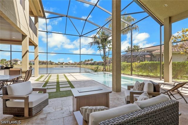 3323 Atlantic CIR, Naples, FL 34119