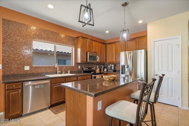 658 W SILVER REEF Court, Casa Grande, AZ 85122