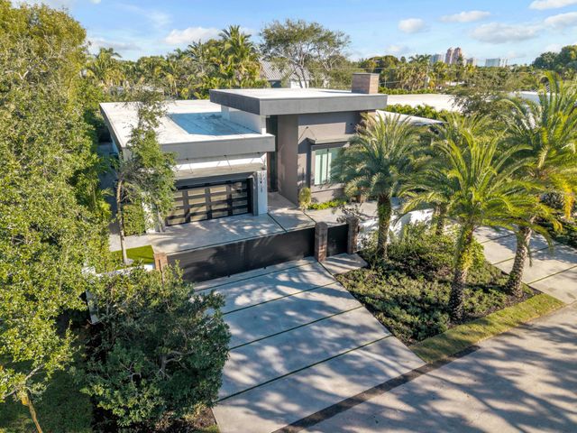2401 NE 13th Street, Fort Lauderdale, FL 33304