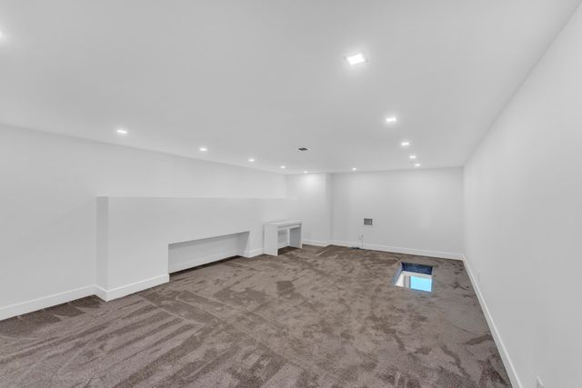 2401 NE 13th Street, Fort Lauderdale, FL 33304