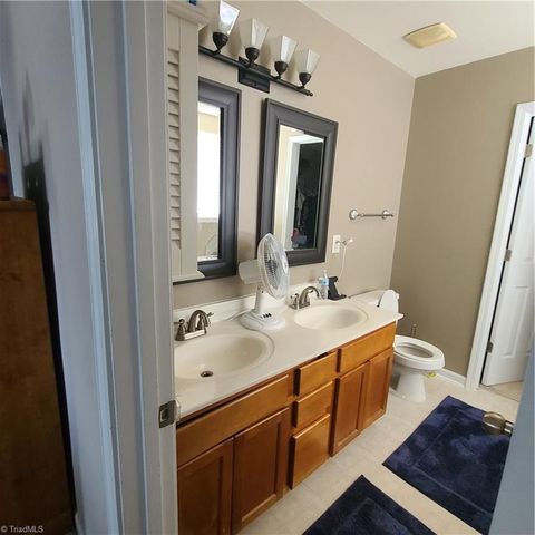 895 Jennifer Lane, High Point, NC 27265