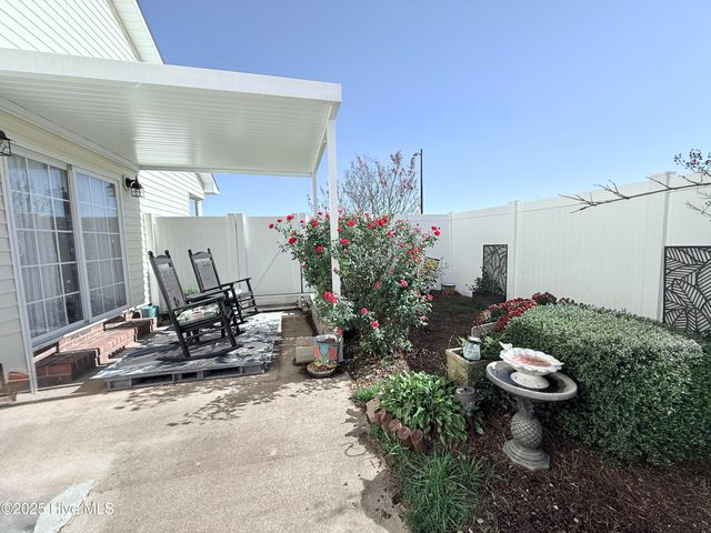 2050 Briarwood Drive, Kinston, NC 28501