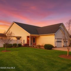 2050 Briarwood Drive, Kinston, NC 28501