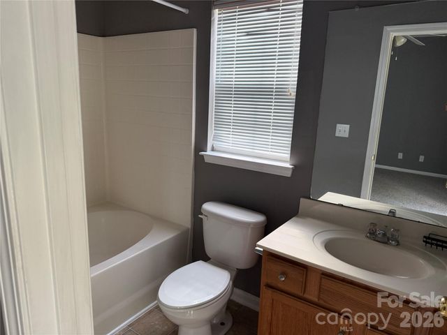 2849 Summergrove Court 208, Matthews, NC 28105