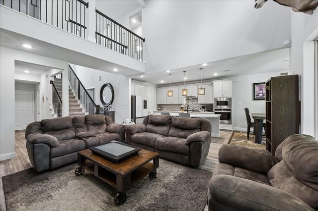 615 Running Iron Lane, Magnolia, TX 77354