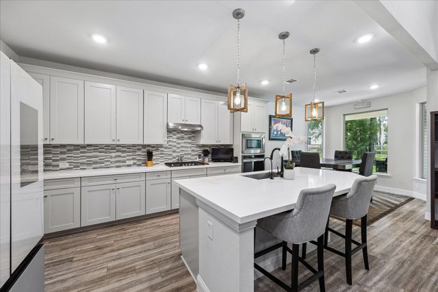 615 Running Iron Lane, Magnolia, TX 77354