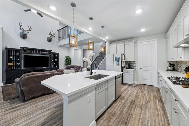 615 Running Iron Lane, Magnolia, TX 77354