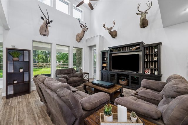 615 Running Iron Lane, Magnolia, TX 77354