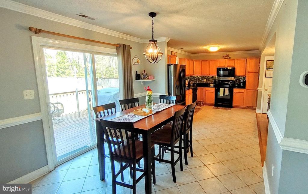 Image 10 of property listing at 43430 BROWNS LN, Leonardtown, MD 20650