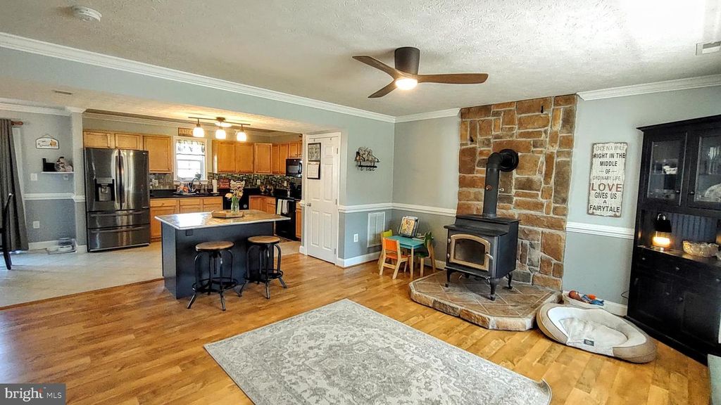 Image 16 of property listing at 43430 BROWNS LN, Leonardtown, MD 20650