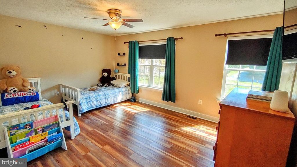 Image 22 of property listing at 43430 BROWNS LN, Leonardtown, MD 20650