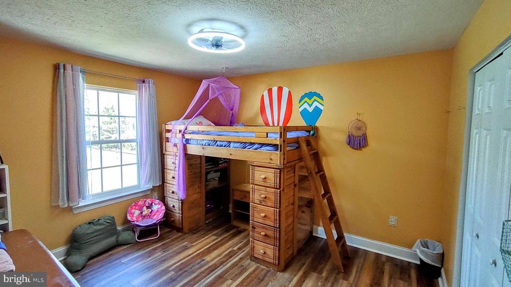 Image 23 of property listing at 43430 BROWNS LN, Leonardtown, MD 20650