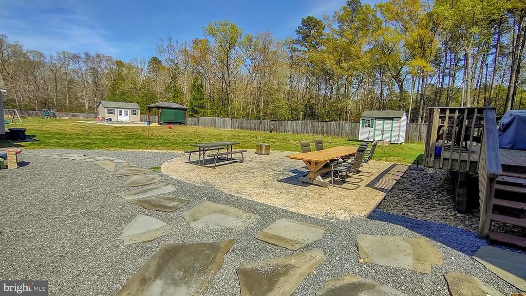 Image 27 of property listing at 43430 BROWNS LN, Leonardtown, MD 20650