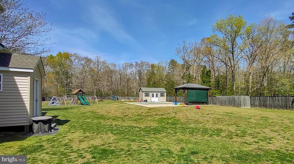 Image 35 of property listing at 43430 BROWNS LN, Leonardtown, MD 20650