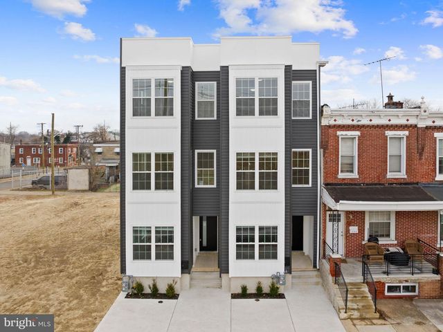 850 WOODLAND AVE, Camden, NJ 08104