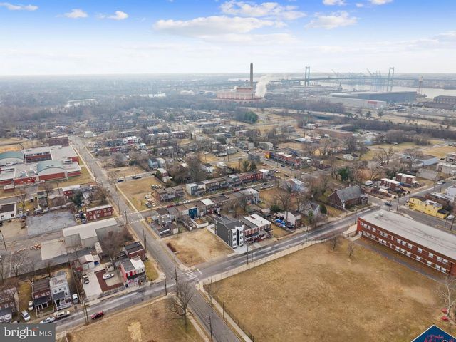 850 WOODLAND AVE, Camden, NJ 08104