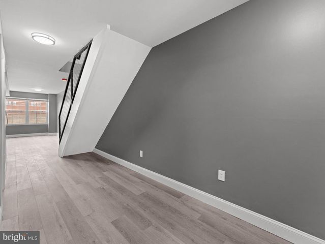 850 WOODLAND AVE, Camden, NJ 08104