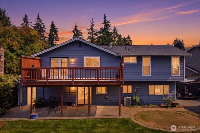 33205 30th Avenue SW, Federal Way, WA 98023