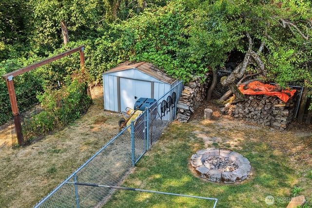 33205 30th Avenue SW, Federal Way, WA 98023