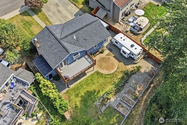 33205 30th Avenue SW, Federal Way, WA 98023