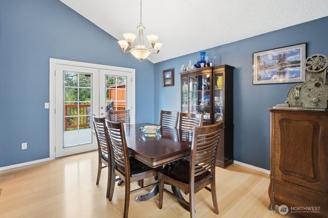 33205 30th Avenue SW, Federal Way, WA 98023