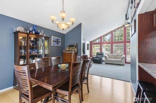 33205 30th Avenue SW, Federal Way, WA 98023