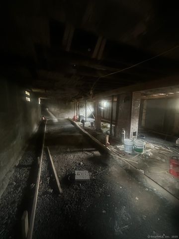 59 Mansfield Street, Hartford, CT 06112