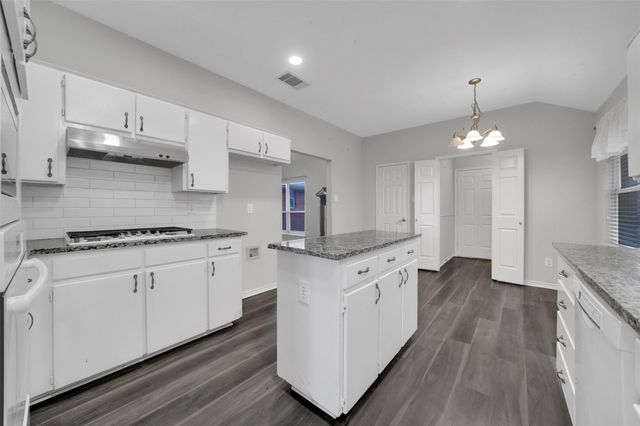 1021 Mark Twain Drive, Allen, TX 75002